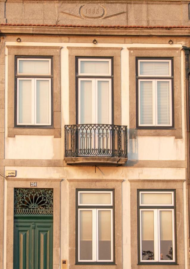 Apartment By The Sea Porto Exterior photo
